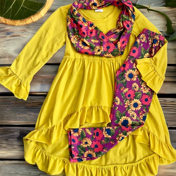 Fourty Dreams Boutique Other - Girls 5/6 yellow sunflower 3 piece outfit